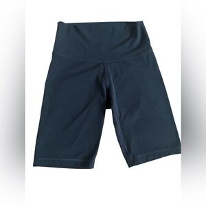 Aritzia TNA High-Rise Bike Shorts – Black – Size S